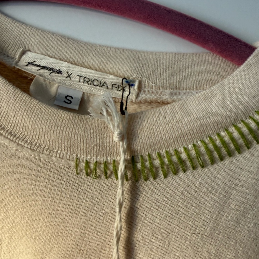 Tricia Fix Love your mother small NWT sweatshirt . - Picture 5 of 7